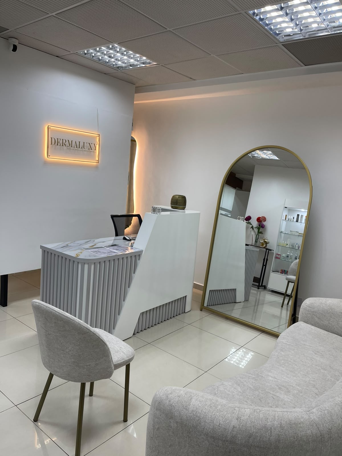 Recepción de DermaLuxy